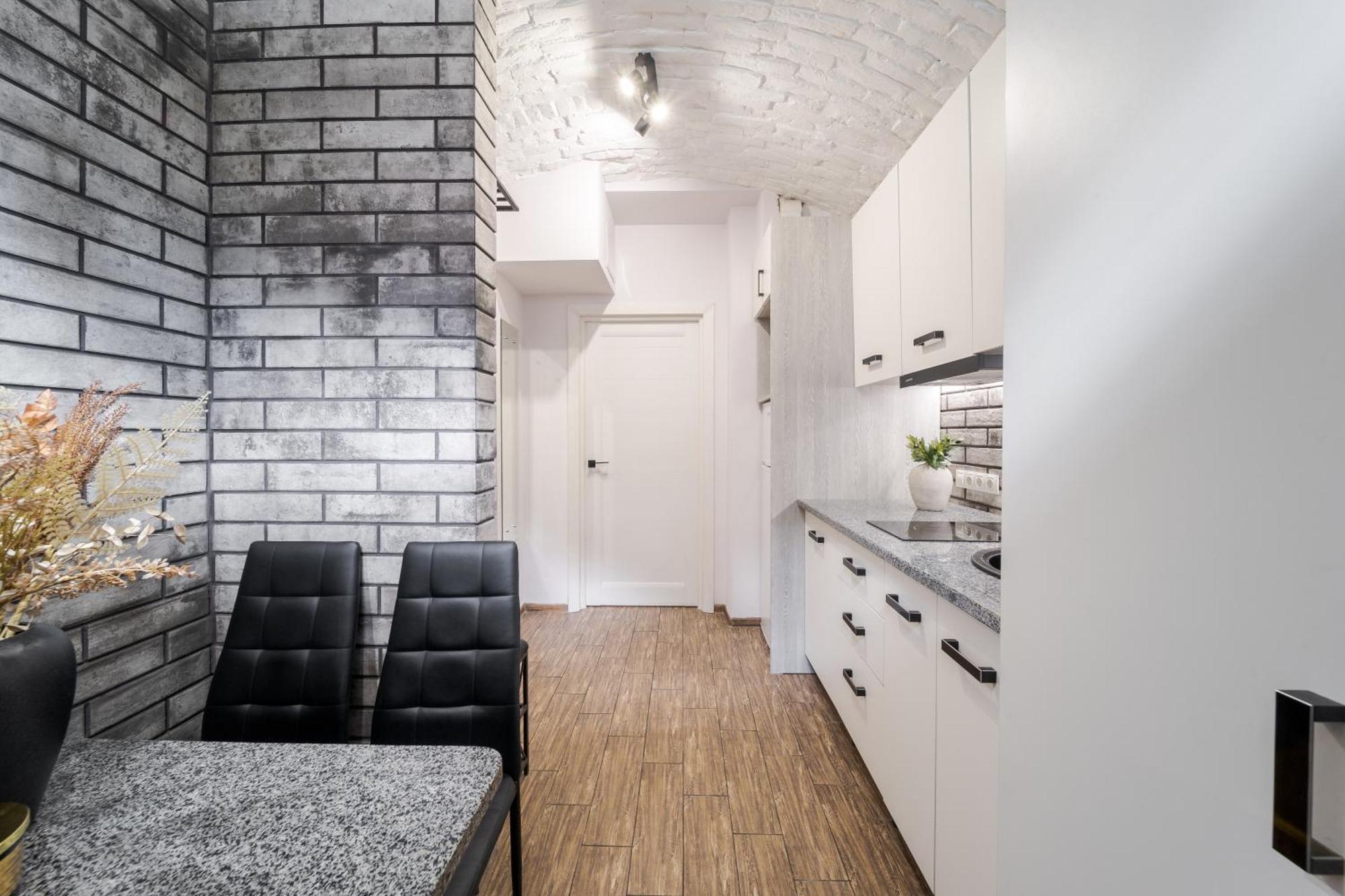 DeMar Apart Violet Lviv Buitenkant foto