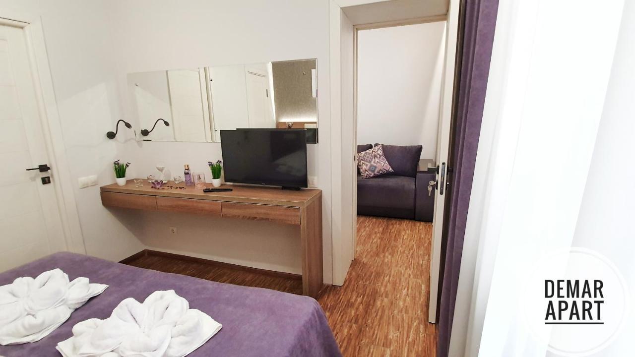 DeMar Apart Violet Lviv Buitenkant foto